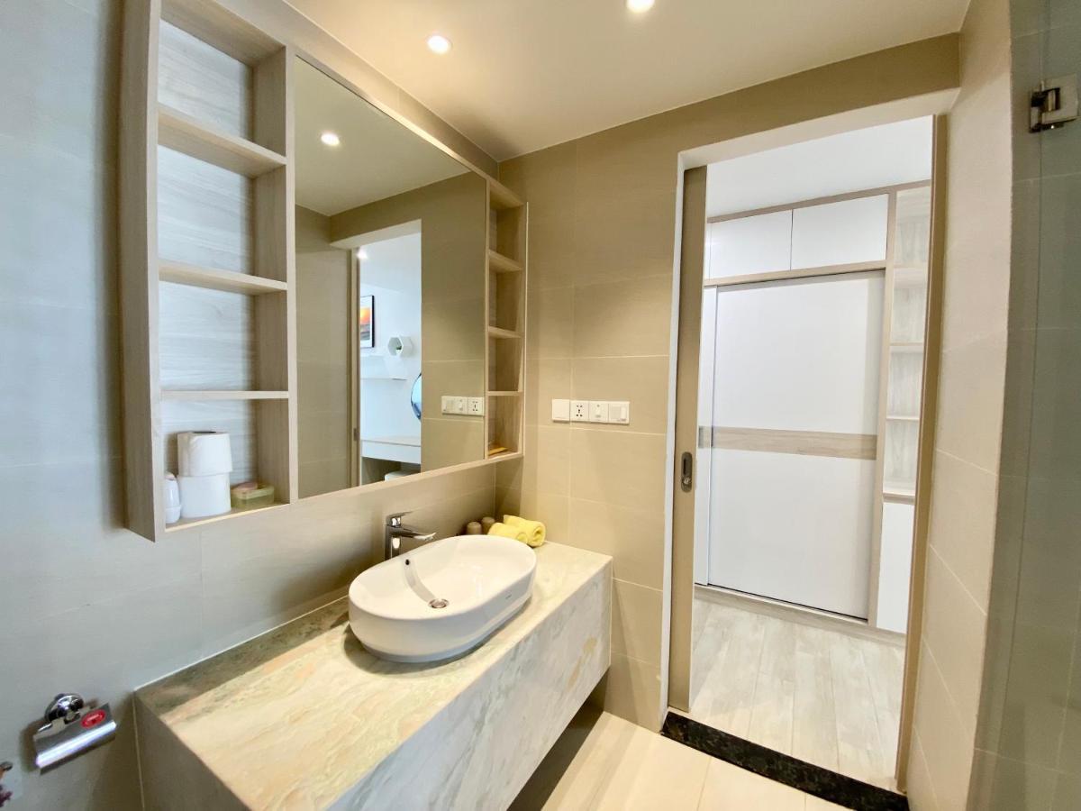 Wise Stay Gold Coast Apartment Nha Trang Exteriör bild