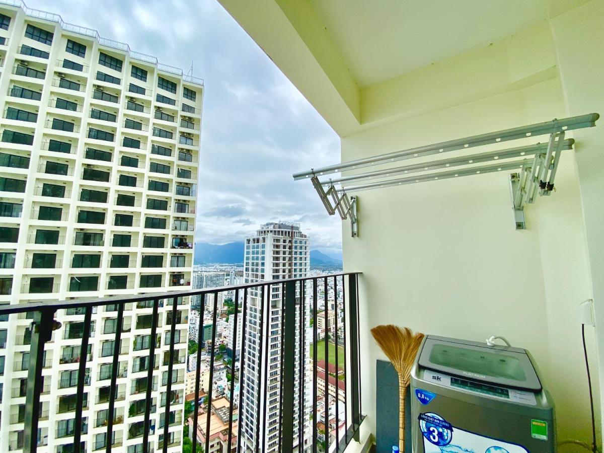 Wise Stay Gold Coast Apartment Nha Trang Exteriör bild
